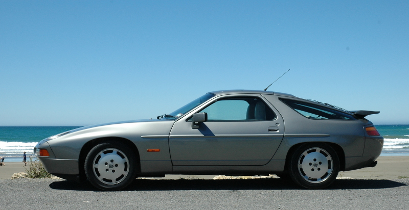 Illustration for article titled Answer these questions about the Porsche 928.